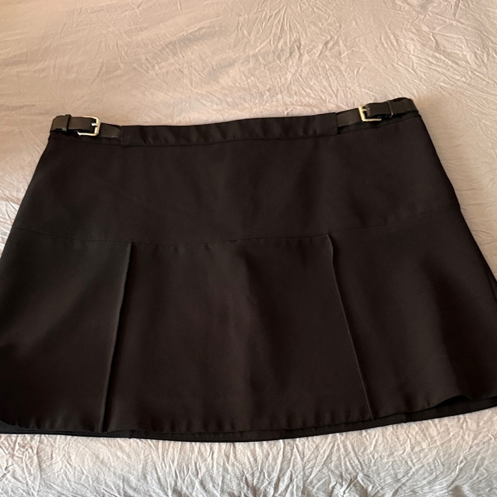 Express Black Pleated Mini Skirt with Buckle Trim